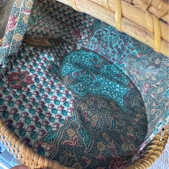 Amerii Rattan Shoulder Bag with Patterned Fabric Lining - Picture 12 of 16